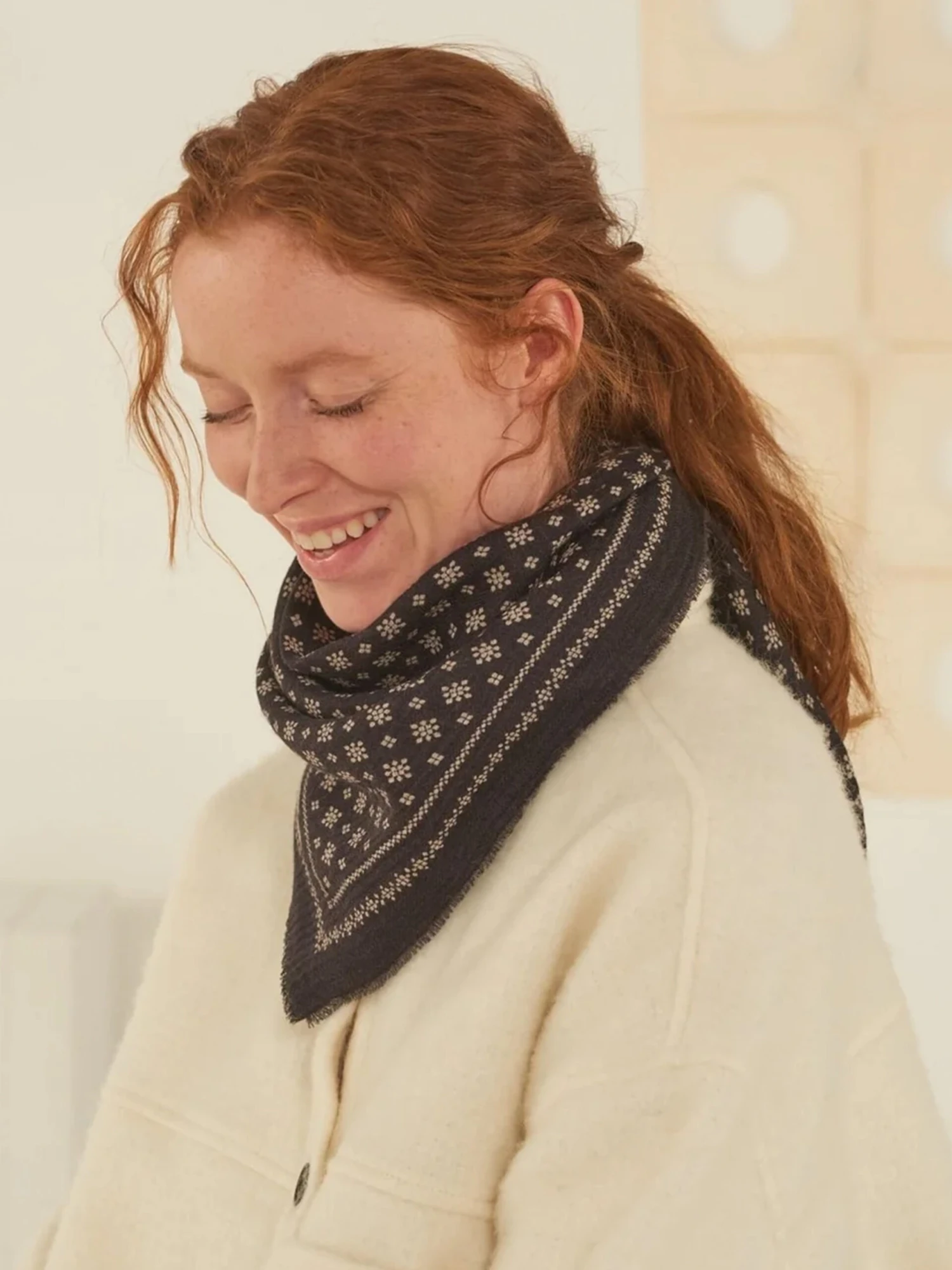 Moismont Foulard N°676 Scarf CHARCOAL 4 Moismont Foulard N°676 Scarf CHARCOAL - Image 2