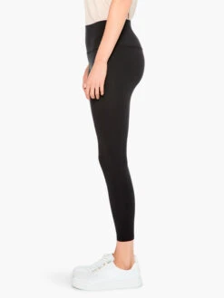 Varley - Let's Move High Rise Legging 7 Varley - Let's Move High Rise Legging -Apparel Sale Shop VAR00815BLKPRODUCT 03