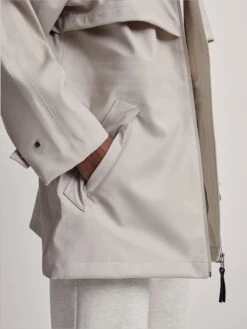 Varley - Alyssa Raincoat CREAM 8 Varley - Alyssa Raincoat CREAM -Apparel Sale Shop VAR01422CRMPRODUCT 03